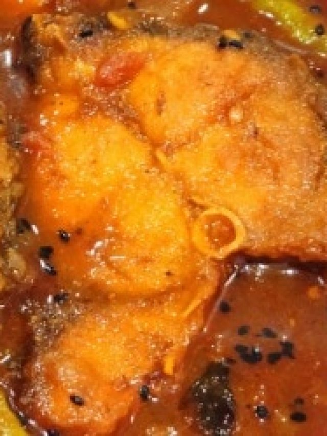 এই ৪ গুঁড়ো মশলা মেশান শুধু, ব্যাপক সুস্বাদু হবে কাতলার ঝোল