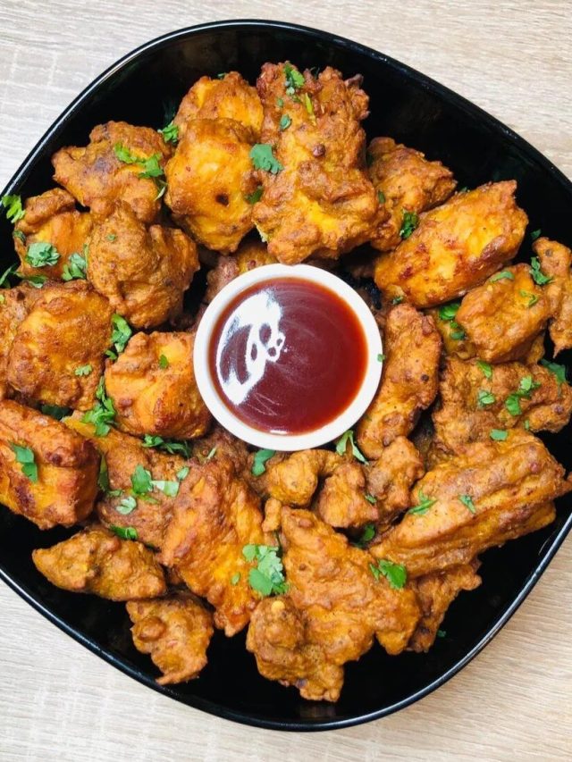 আলুর পকোড়া ভাজার সময় এই ভুলগুলি করবেন না, সুস্বাদু হবে দোকানের মতো