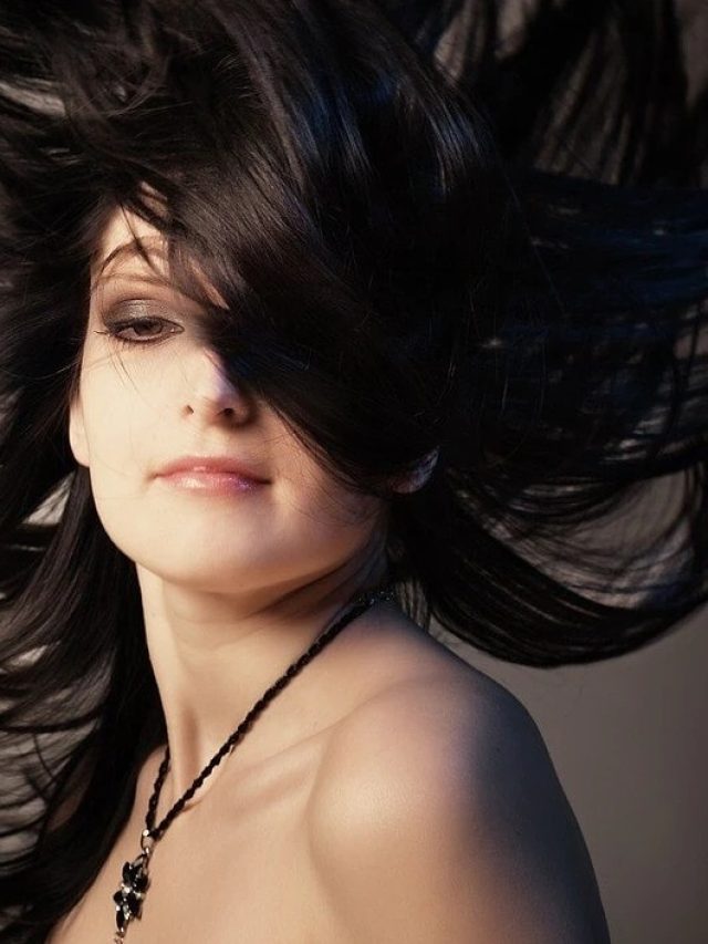 লাগবে শুধু ২টো জিনিস, তাতেই চুল হবে ঘন কালো