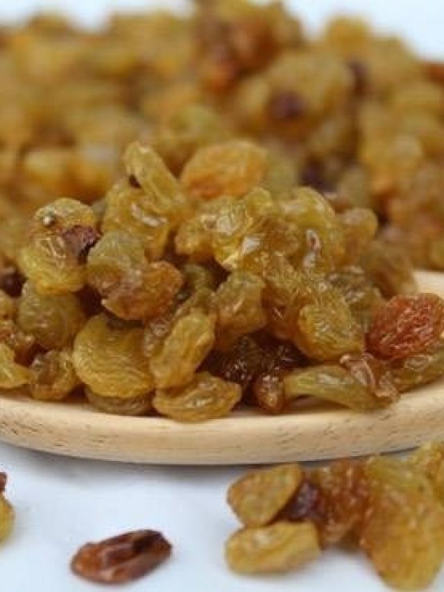 মুখে ঢোকান ২টো কিশমিশ, চরম সুখ-মজা