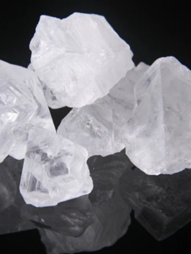 বুকপকেটে রেখে দিন ১ টুকরো ফটকিরি, ব্যস, শুরু খেলা