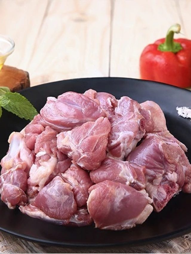 পুজোর বাজারে আজেবাজে খাসি-পাঁঠা গছাতে পারে, কেনার সময় এটা দেখে নিন