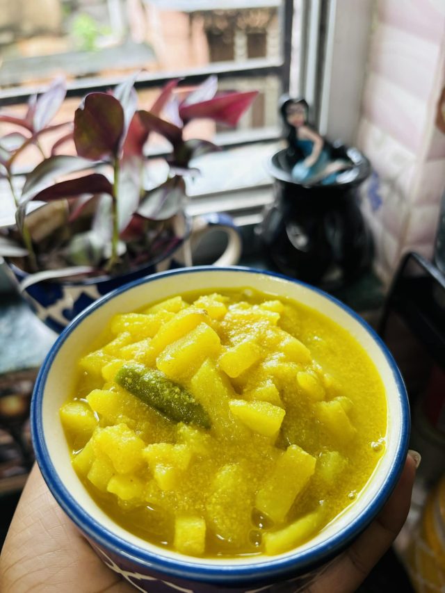 এ যে সে পোস্ত নয়, মেদিনীপুর স্টাইলের আলু পোস্ত, আঙুল চাটবেন