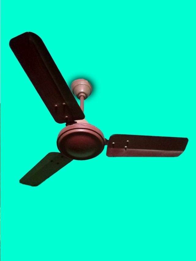 সিলিং ফ্যান পরিষ্কার করতে মাথার ঘাম পায়ে পড়বে না , শুধু ৩ ট্রিক শিখে রাখুন