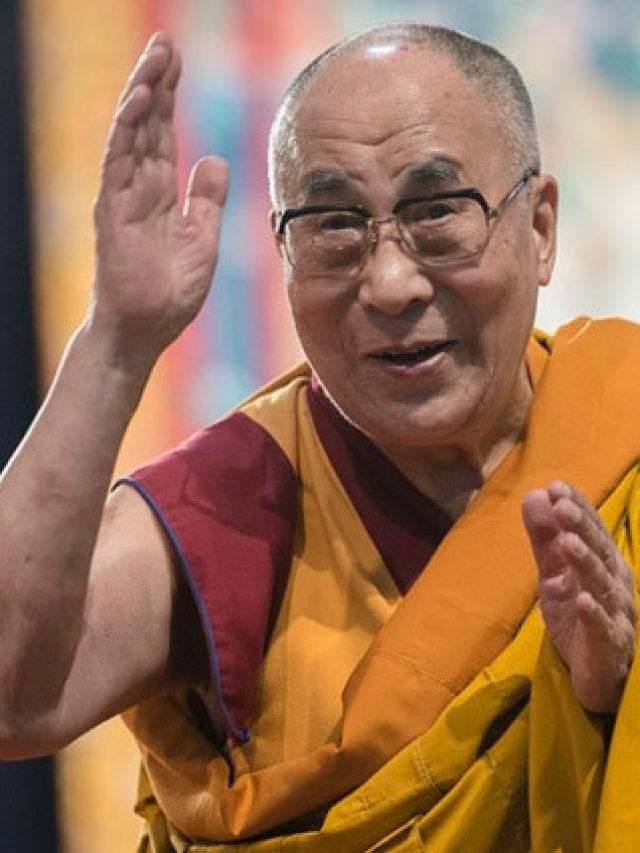 মুখে থাকবে সবসময় হাসি, দলাই লামা দিলেন সুখের ৫ চাবিকাঠি