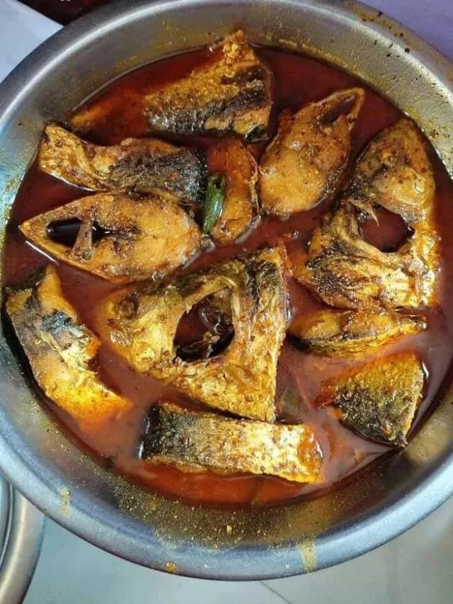 পেঁয়াজ-রসুন ছাড়া নিরামিষ মাছের ঝোল, পিসিমাদের খাস রেসিপি