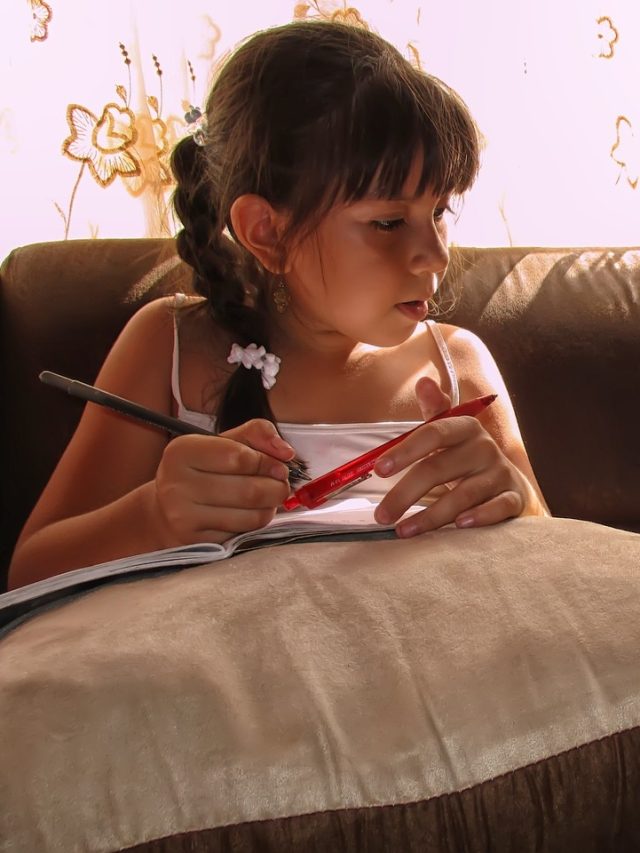 কলকাতার টপ ৭ স্কুল, যেখানে সন্তানকে ভর্তি করাতে লাইন দেয় বাবা-মা