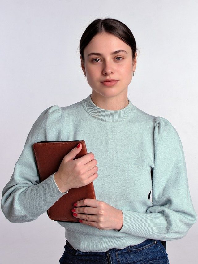 টিচারের এই দুটি গুণ থাকলেই লেখাপড়ায় ফার্স্ট হবে আপনার সন্তান