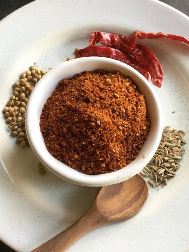 ভাজা মশলা এভাবে বানাতে হয়, জানুন ঝুমা বউদির বিখ্যাত রেসিপি