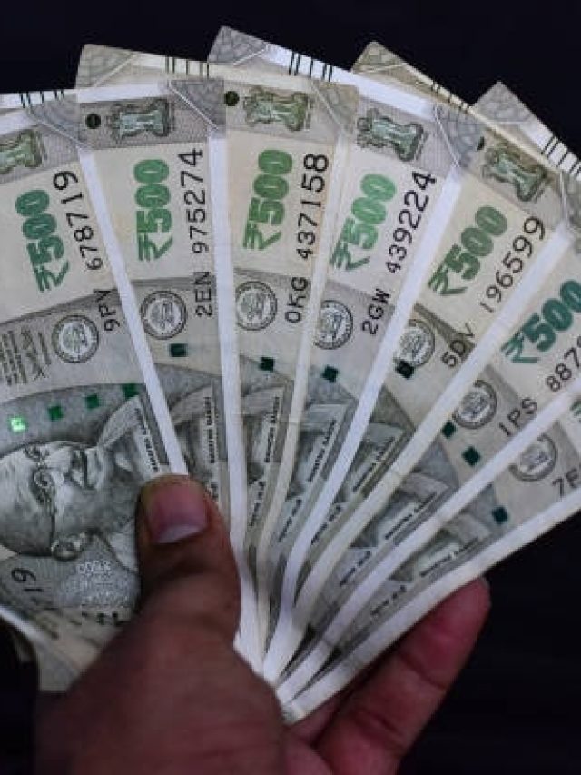 घर में रख दें ये 5 शुभ चीजें, धन-दौलत में होगी खूब बढ़ोतरी