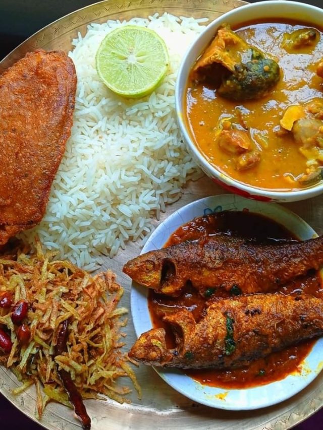 মধ্যবিত্ত বাঙালির দুপুরের থালায় ভাতের সঙ্গে কী কী থাকে? জেনে নিন চট করে