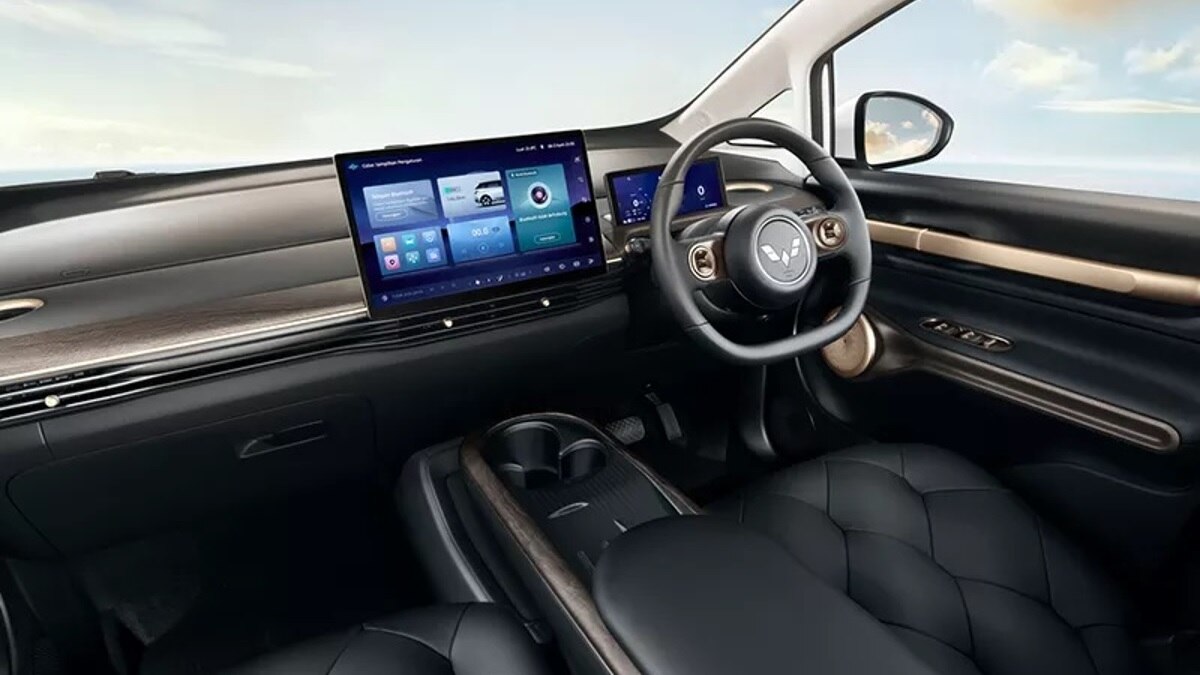 किसी को नहीं मिली इतनी बुकिंग! एक ही दिन में इस इलेक्ट्रिक कार ने मचाई धूम