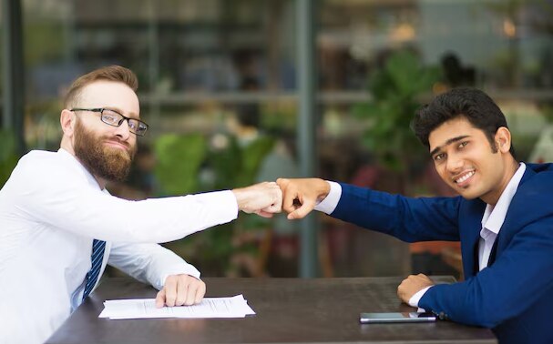 लाइफ में शामिल करें ये छोटी-छोटी आदतें, मिलेगी भरपूर इज्जत