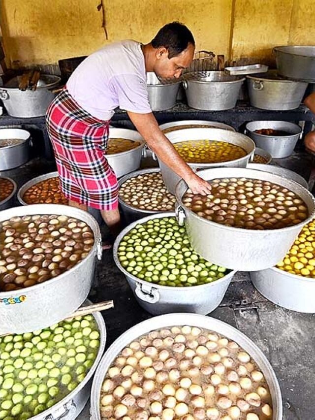 দোকানের মিষ্টি বাসি নয়তো! কীভাবে বুঝবেন? রইল টিপস