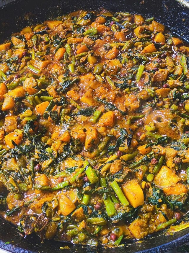 লক্ষ্মীপুজোয় ভোগের খিচুড়ির সঙ্গে লাবড়া মাস্ট, এটাই সেরা রেসিপি