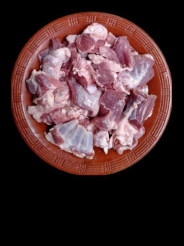 খাসির এসব জায়গার মাংসই নরম আর টেস্টি হয়, জেনেই কিনতে যান