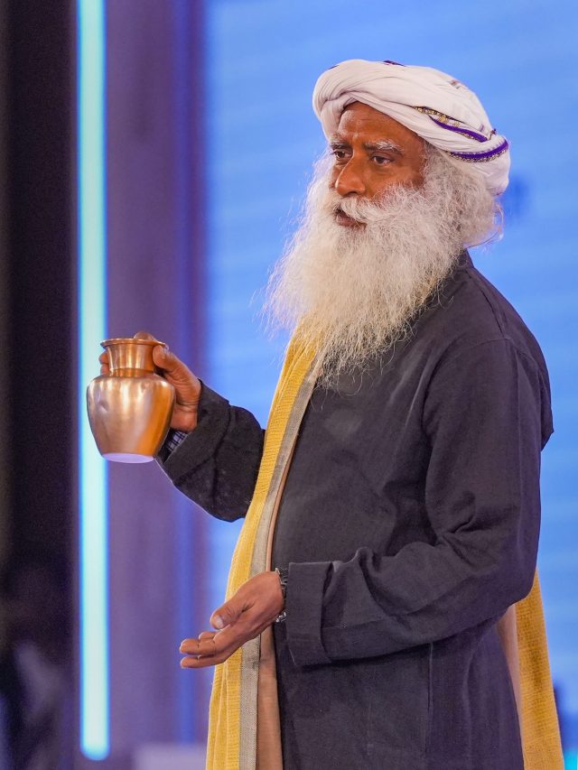 সকালে খালি পেটে এই জিনিস খেলেই দিনভর থাকবেন তরতাজা,সদগুরুর টিপস