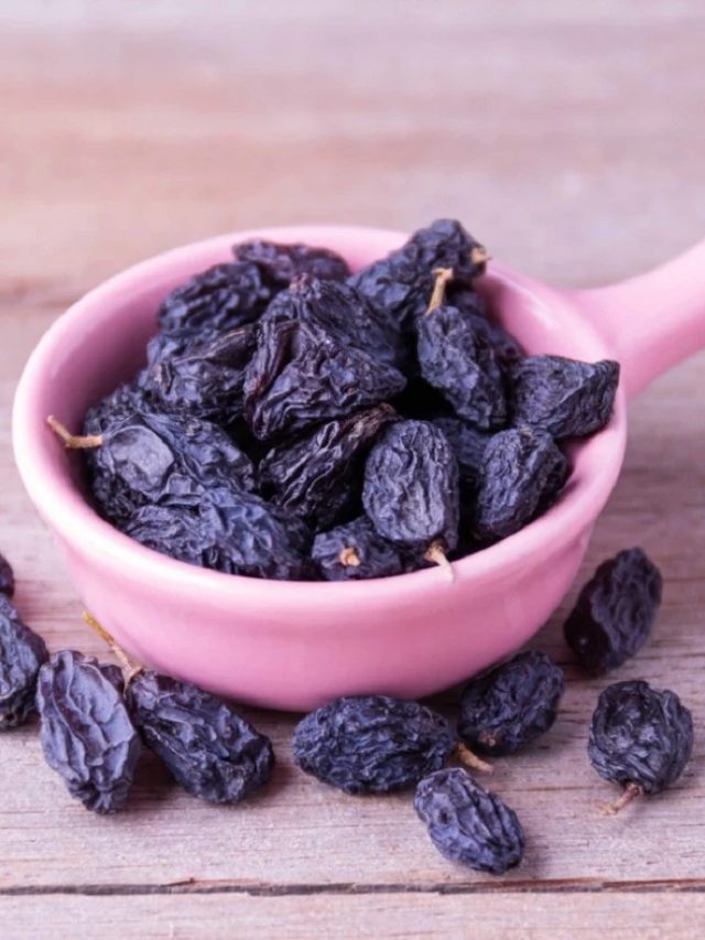 রোজ ৩-৪টে কালো কিশমিশ, ব্যস,  খেলা হবে