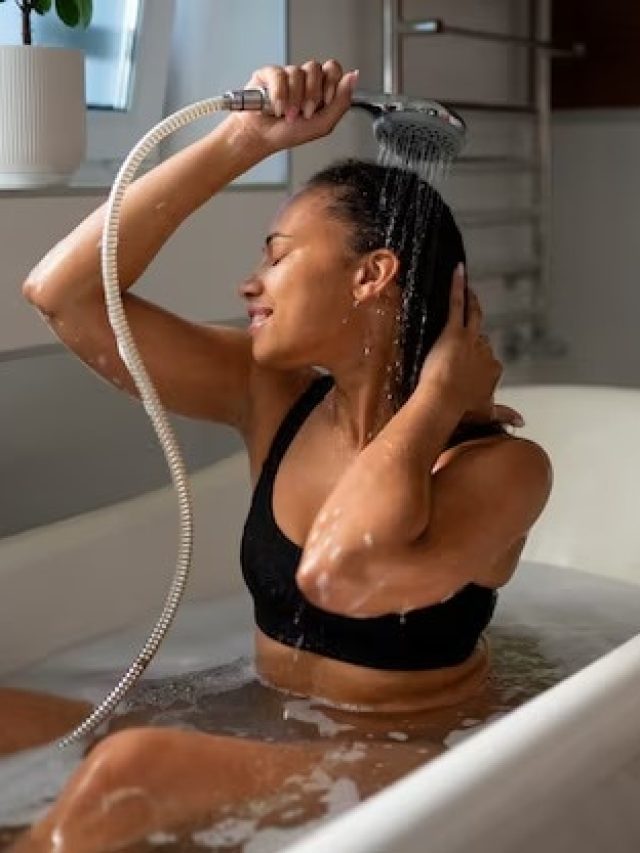 স্নানের জলে এই জিনিস মিশিয়ে দিন, দূরে থাকবে ১০১ রোগ; ঘুমোবেন নিশ্চিন্তে