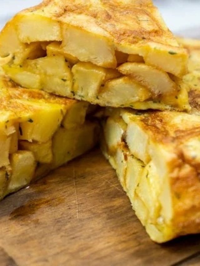 ডিম দিয়ে বানান এই দুর্দান্ত রেসিপি, কেউ আর অমলেট ছুঁয়েও দেখবে না