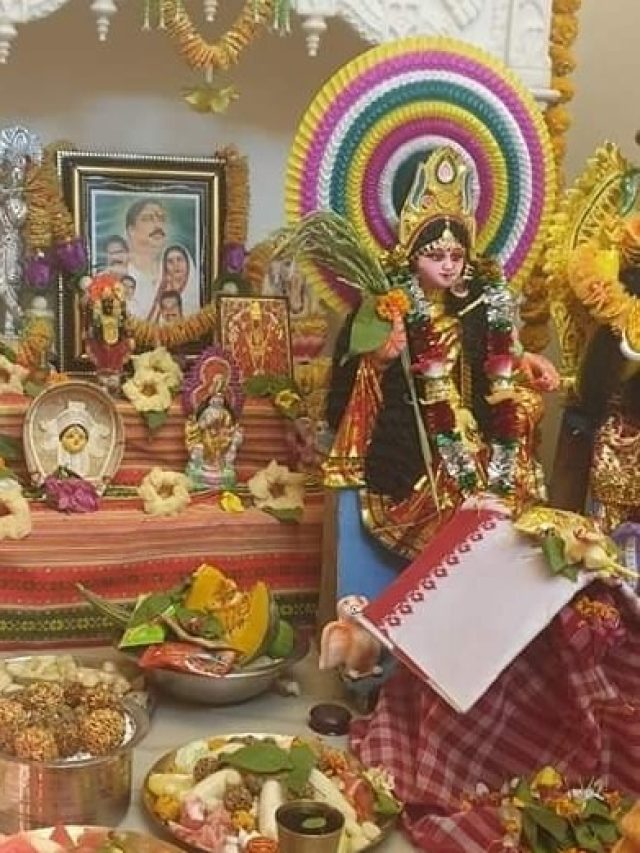 লক্ষ্মীপুজোর আগে জেনে নিন কিছু নিয়ম, ফুলে ফেঁপে উঠবে ধন সম্পদ