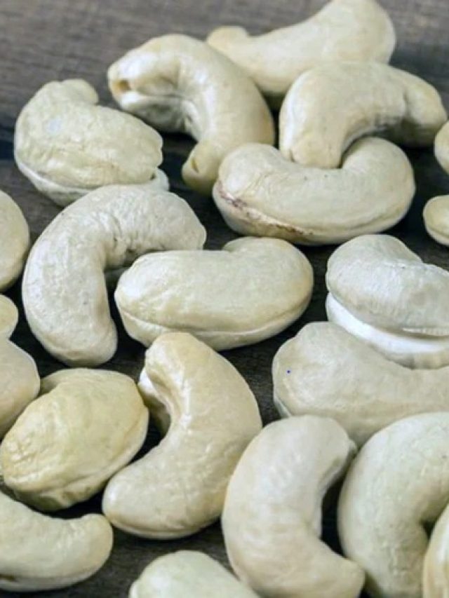 গুণে গুণে রোজ ২টো কাজুবাদাম,  যৌবন ঠিকরে  বেরোবে