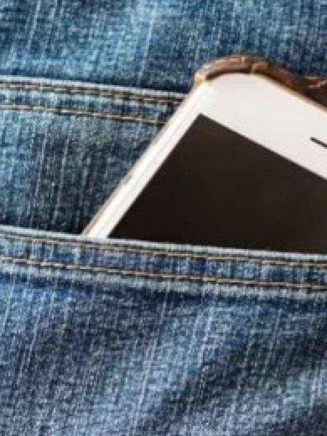 প্যান্টের পকেটে ফোন রাখলে এসব বদল ঘটবে শরীরে,  জেনে নিন