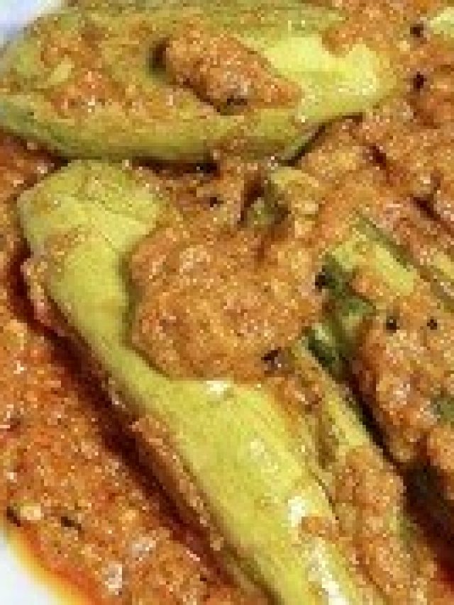 চেটে চেটে খাবেন দই পটল, মেশাতে হবে এই মশলা