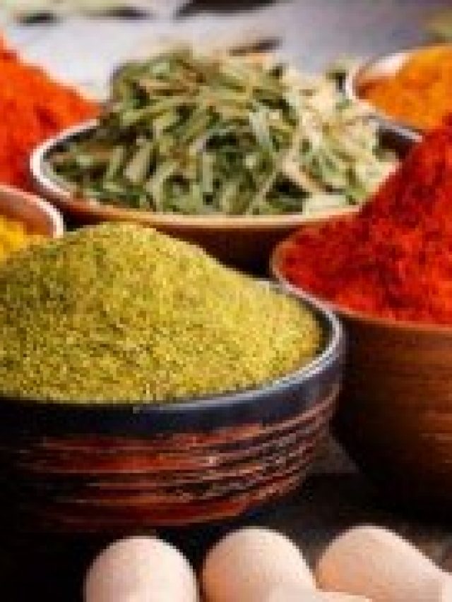 মুখে দিন এই গুঁড়ো মশলা, বয়স কমতে শুরু করবে