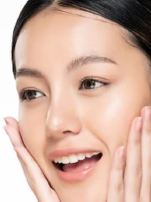 শুধু ঘষতে হবে মুখে, তাতেই  কোরিয়ান গ্লাস স্কিন পাবেন বুড়ো বয়সেও