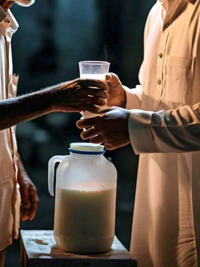 रात में किसी को नहीं देनी चाहिए ये 2 चीजें, टूट पड़ेगा दुखों का पहाड़