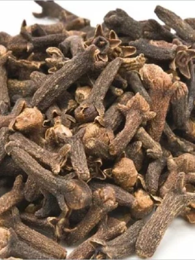 ২টো লবঙ্গ দিয়েই গজাবে কালো চুল, নিনজা টেকনিক জেনে নিন