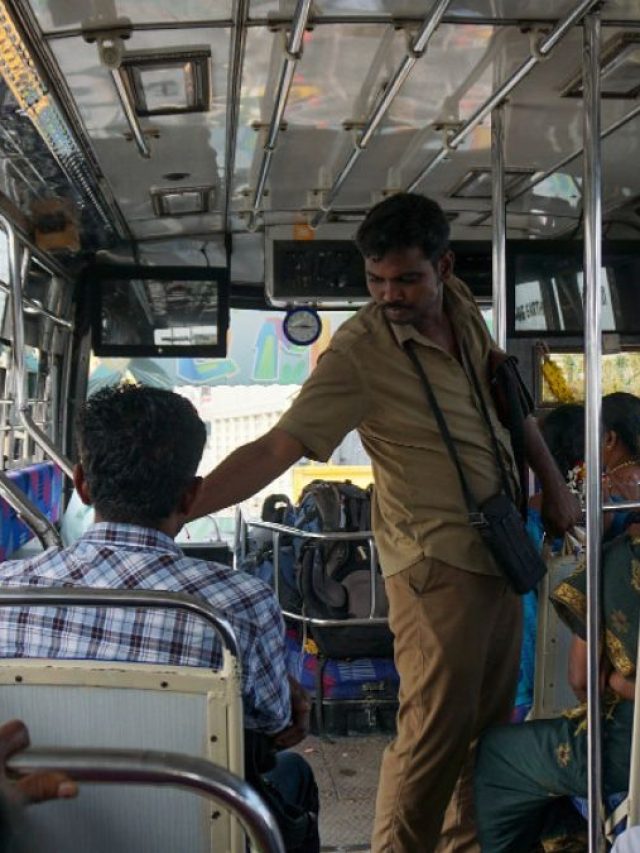 বাসে-ট্রেনে সিট পাবেনই, এই ৭ টেকনিক জেনে নিন