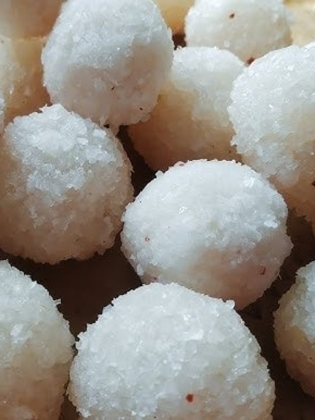 কতটা নারকেলে কতটা চিনি দিলে হবে পারফেক্ট নাড়ু? রেসিপি