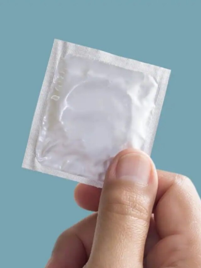 এই ৫ কারণেই ফেটে যায় কন্ডোম, পুরুষেরা ব্যবহারের আগে সাবধান!