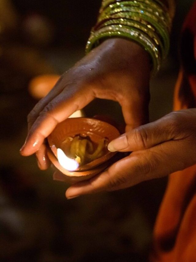 कार्तिक पूर्णिमा 2 दिन बाद, सुबह उठते ही ये एक काम करने से घर आएगी खुशहाली