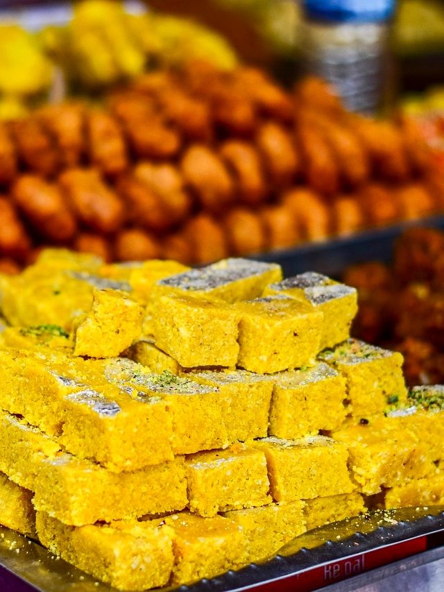 মিষ্টি বাসি নয় তো? বুঝুন সহজেই, ময়রার টিপস