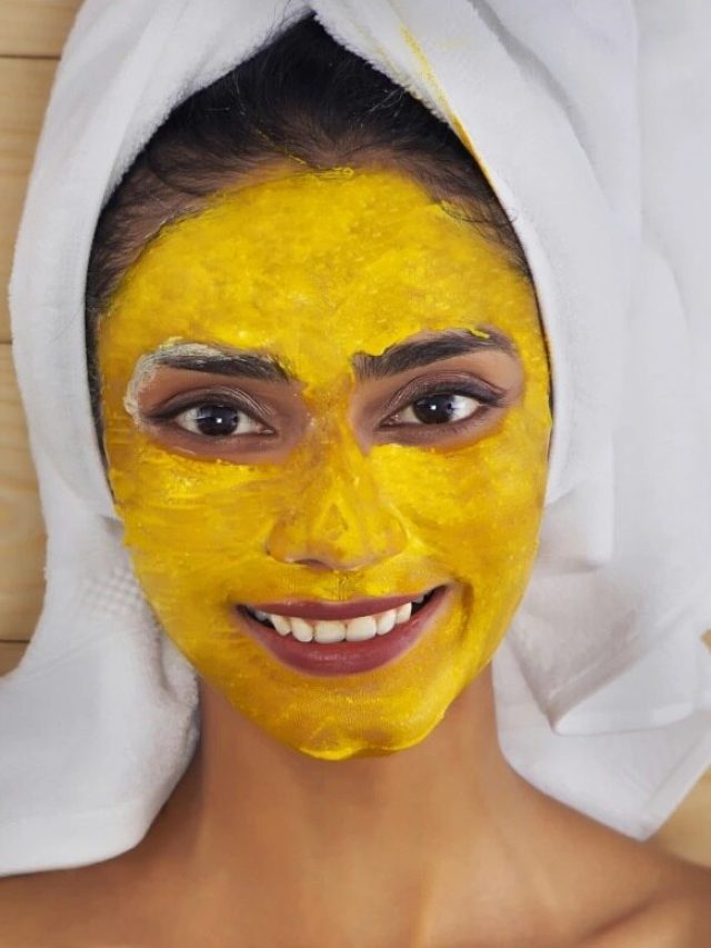 মুখে লাগান এই ফুলের মাস্ক! ব্রণ থেকে বলিরেখা দূরে ভাগবে নিমেষে!