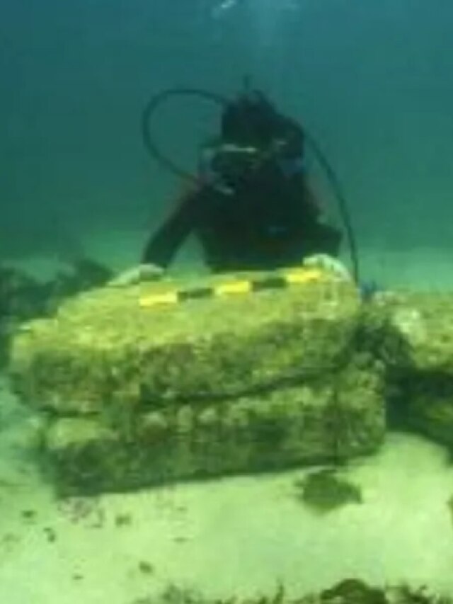 '9,500 years old': Buried 120 feet underwater, an ancient Indian city is challenging history