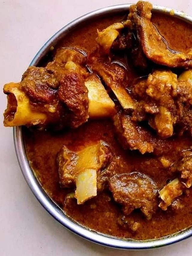 মাটনে ঠিক এই সময়ই নুনটা দিন, স্বাদ বাড়বে বই কমবে না