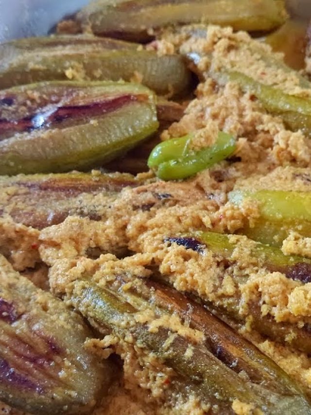 শুকিয়ে যাওয়া পটলের স্বাদ বাড়াবে তিল, খাস বাঙাল বাড়ির রান্না