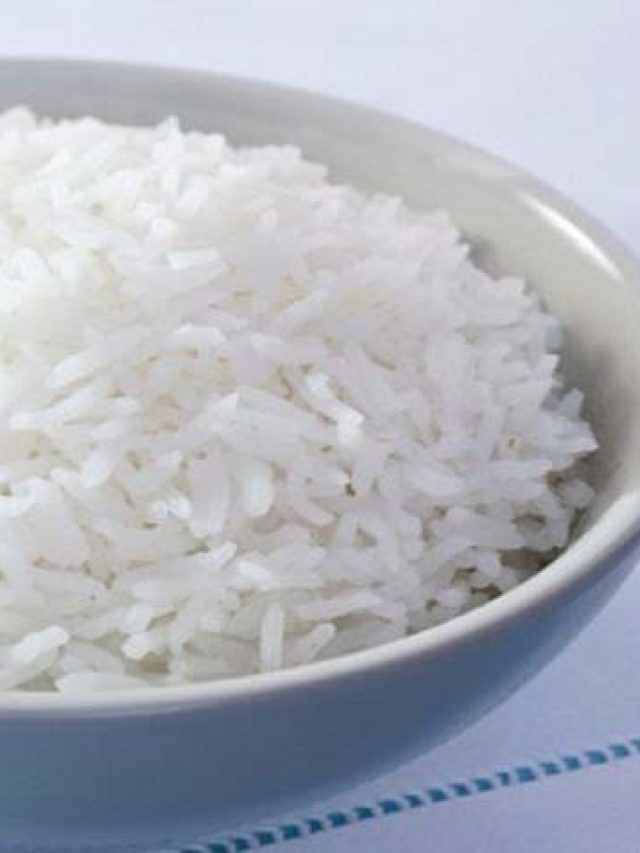 ঝটপট গরম গরম চাই? গলে পাক হবে না, প্রেসার কুকারে এভাবে করুন ভাত