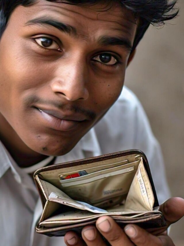 মানিব্যাগে এই ৫ জিনিস একদম রাখবেন না, কাঙাল করে দেবে