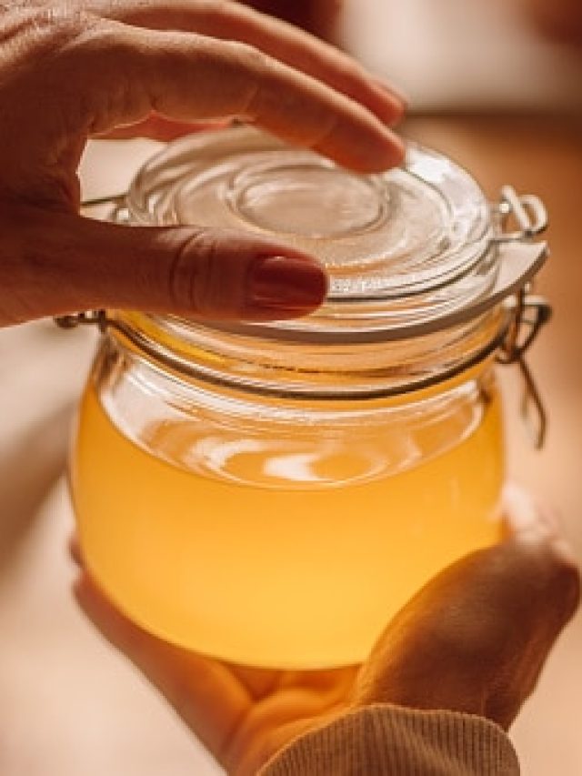 লাগবে মাত্র ১০ মিনিট,  বাড়িতেই প্রেশার কুকারে বানান খাঁটি ঘি