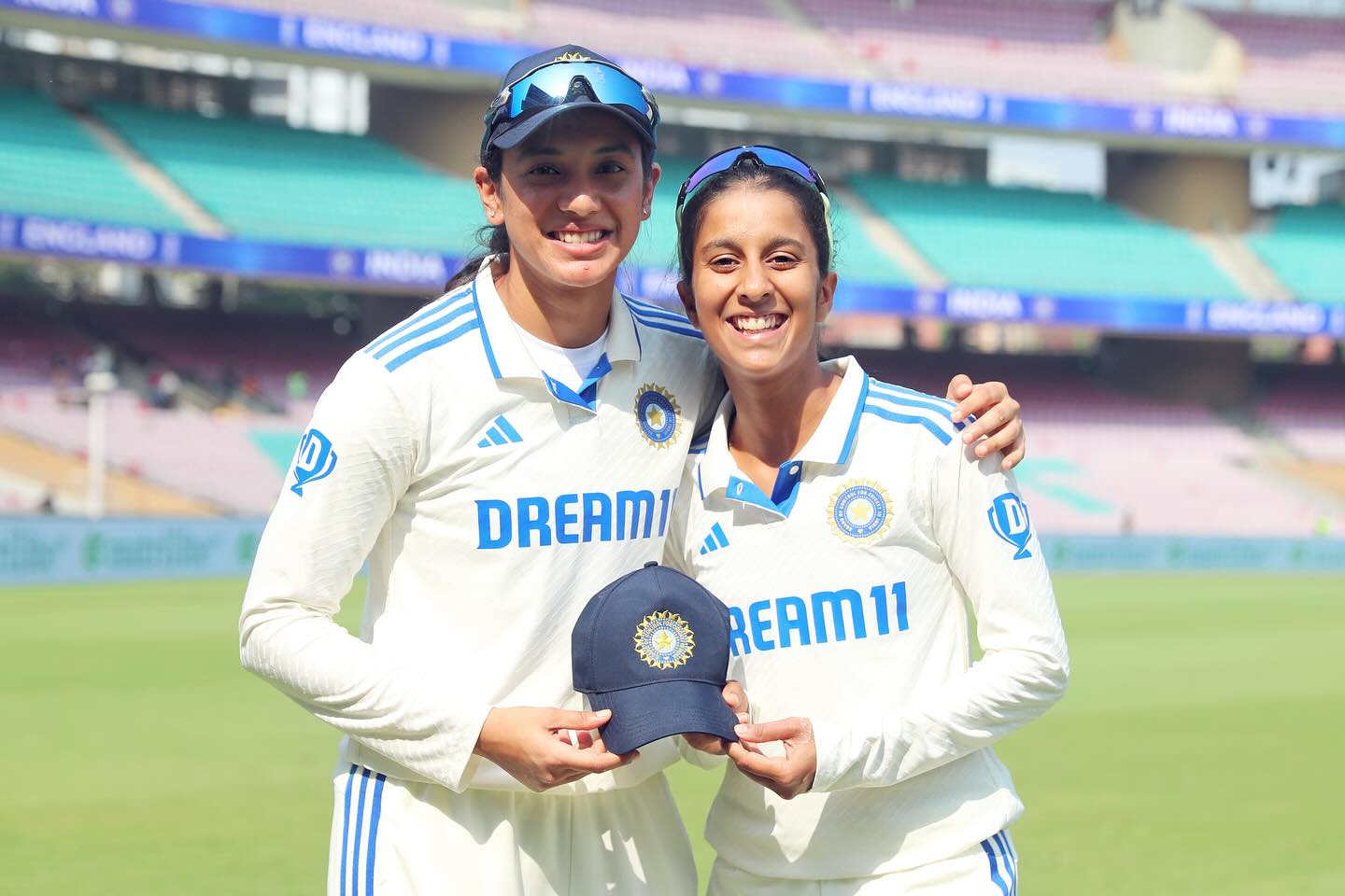 प‍िता पर लगे धर्मांतरण के आरोप में प‍िसी भारतीय क्रिकेटर, लोगों ने किया ट्रोल