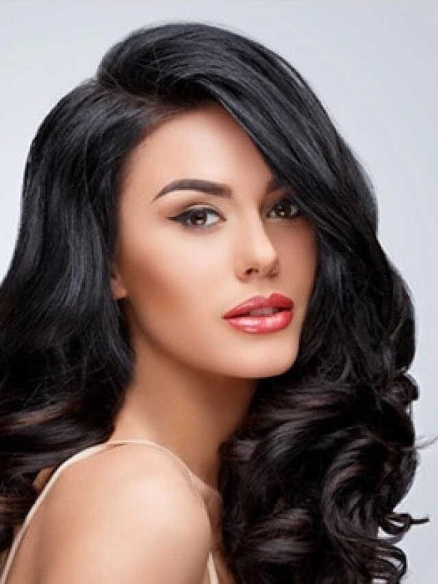 বাদাম ও নারকেল কুচিতেই চুল হবে কালো, কীভাবে ব্যবহার ?