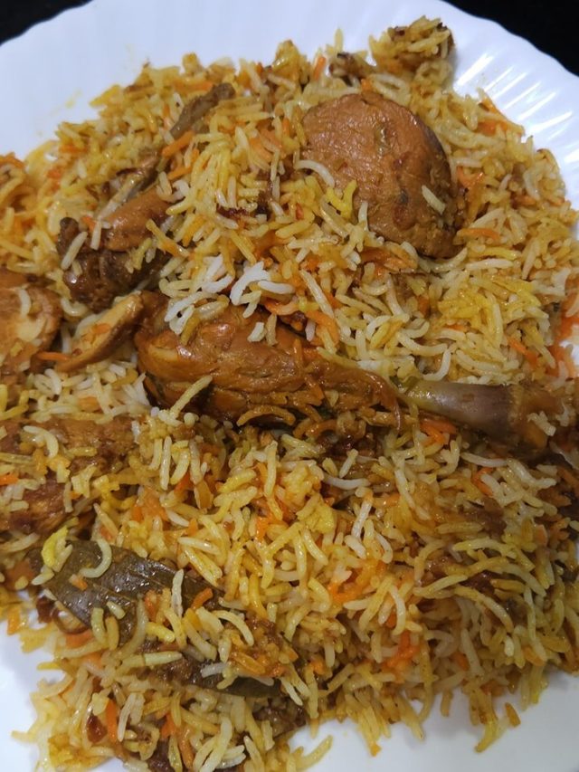 বিরিয়ানি খেলে এত সব উপকার পাওয়া যায়! আপনি জানেন?