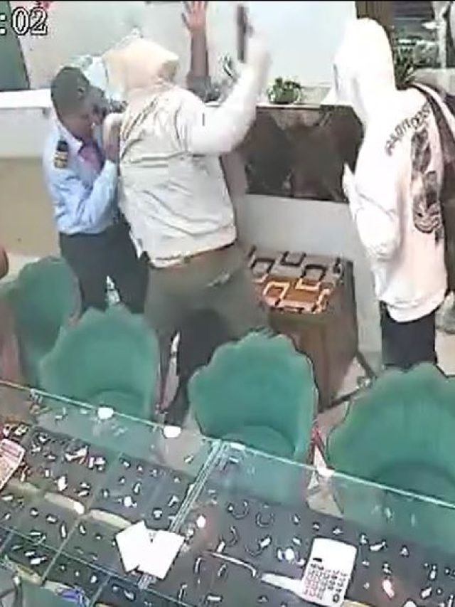 ज्वेलरी शॉप में डाका डालने आए 2 चोर, दुकान मालिक ने भागने पर किया मजबूर