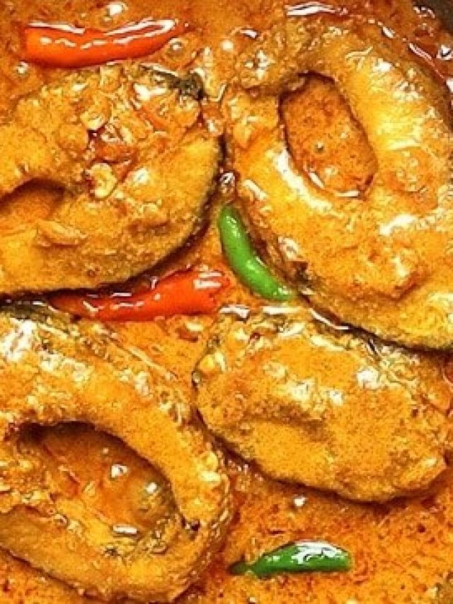 রোজকার মাছের ঝোলও হবে স্বাদে অসাধারণ, রান্নার সময় দিন এই মশলা