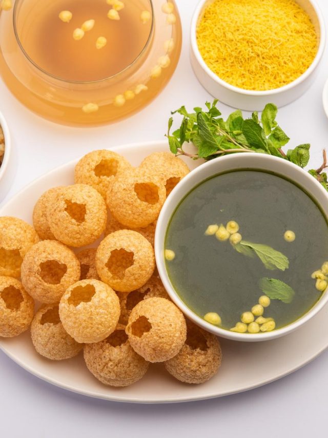 বাড়িতে বিনা তেলেই ভাজুন কুরমুরে ফুচকা, এই ট্রিক জানলে 'থ' হয়ে যাবেন